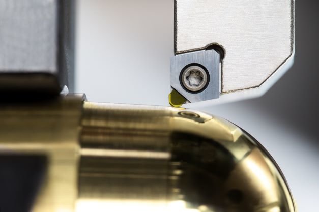 Mastering processes: High-polish machining